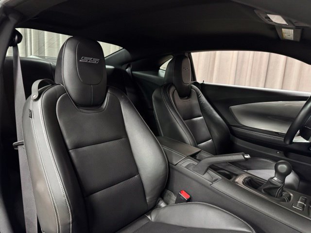 Used 2010 Chevrolet Camaro SS w/ RS Package RWD image 10