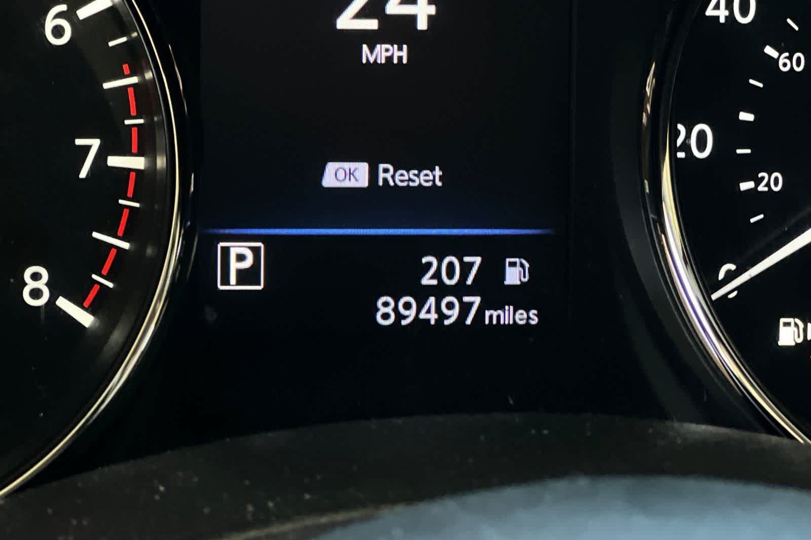 Used 2019 Nissan Rogue S w/ Special Edition Package FWD image 25