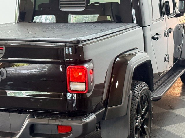 Certified 2025 Jeep Gladiator Sport AWD/4WD image 13