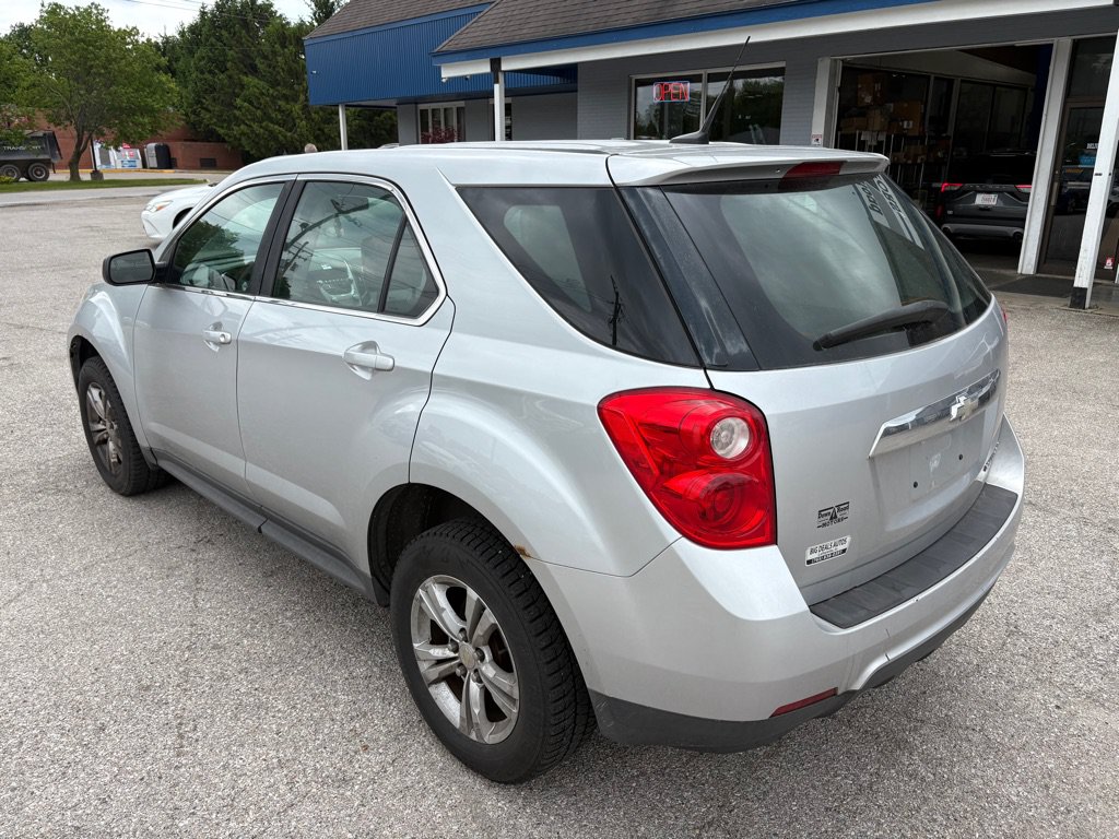 Used 2010 Chevrolet Equinox LS FWD image 6