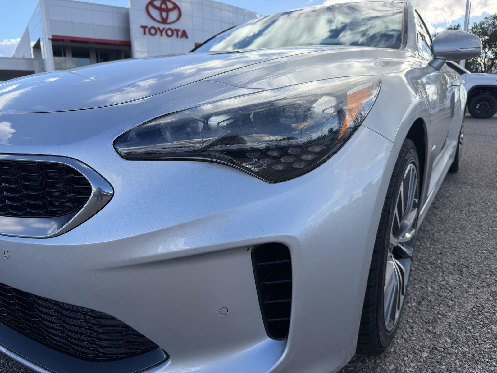 Used 2018 Kia Stinger Premium RWD image 11