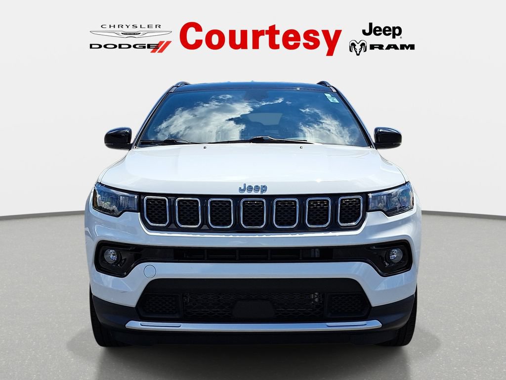 Certified 2023 Jeep Compass Limited AWD/4WD image 9