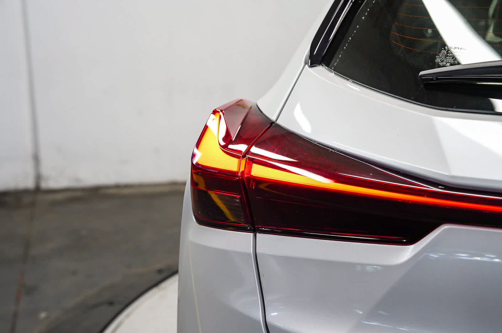 Used 2024 Lexus UX 250h FWD image 11