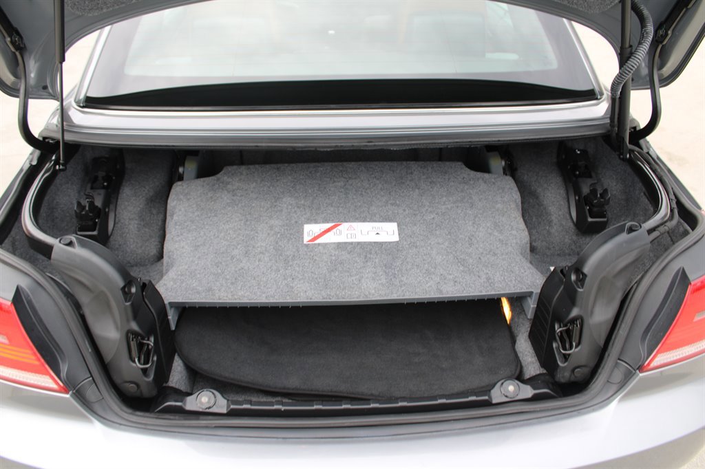 Used 2008 BMW 328i Convertible image 28