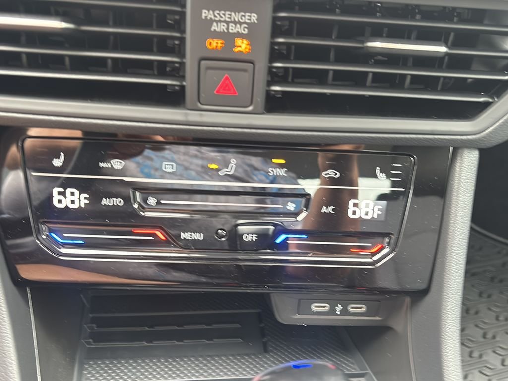 New 2026 Volkswagen Jetta SE FWD image 25