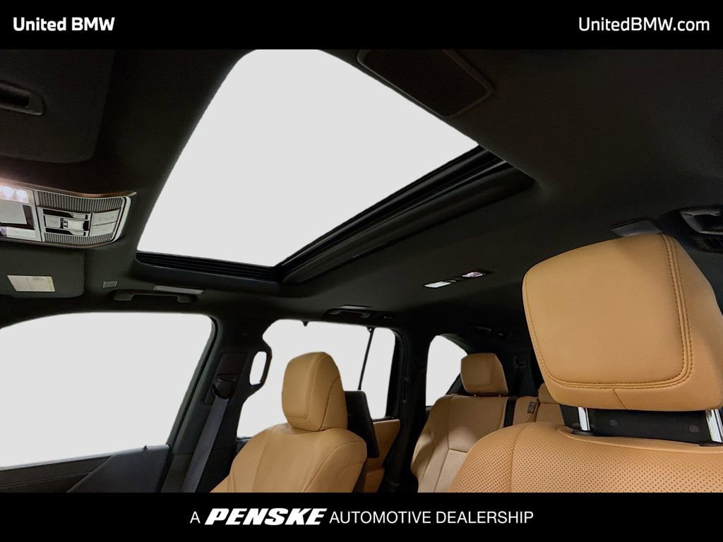 Used 2025 Lexus LX 700h Luxury AWD/4WD image 12