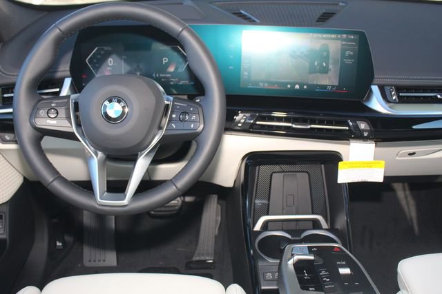 Used 2026 BMW X1 xDrive28i w/ Technology Package image 17