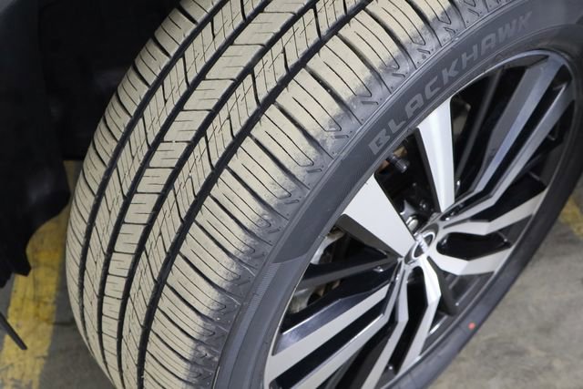 Used 2024 Nissan Pathfinder Platinum w/ Cargo Package image 46