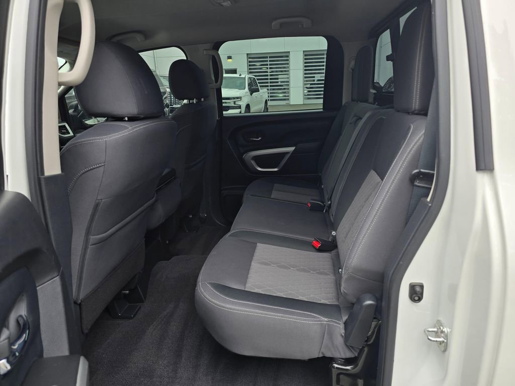 Used 2021 Nissan Titan SV w/ Accessory Utility Package image 16