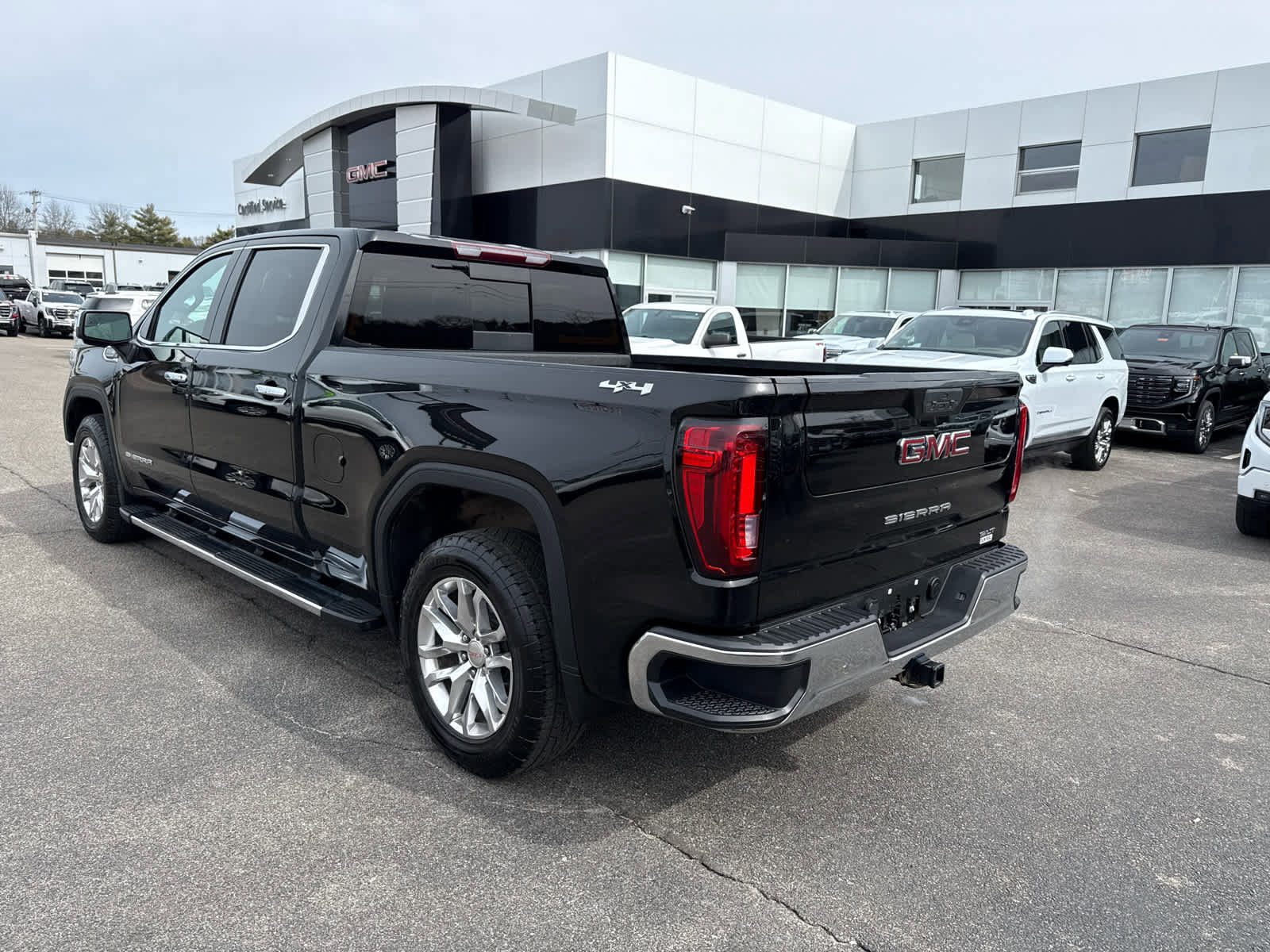 Certified 2021 GMC Sierra 1500 SLT w/ SLT Premium Package image 3