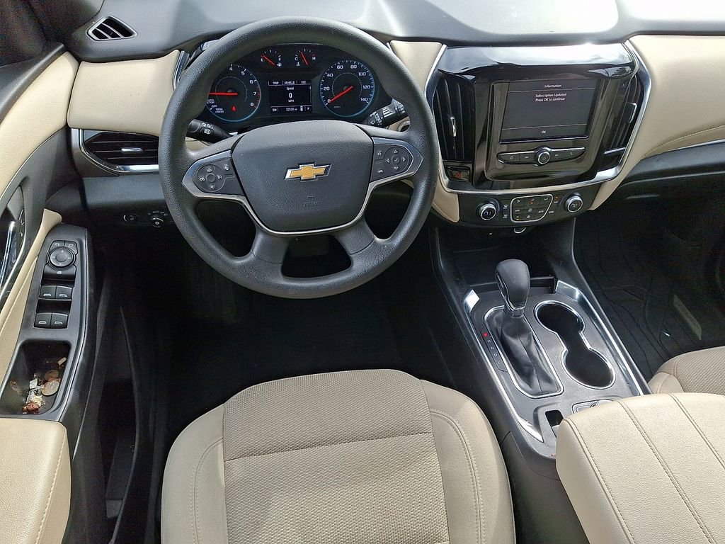 Used 2023 Chevrolet Traverse LS w/ Safety Package AWD/4WD image 11
