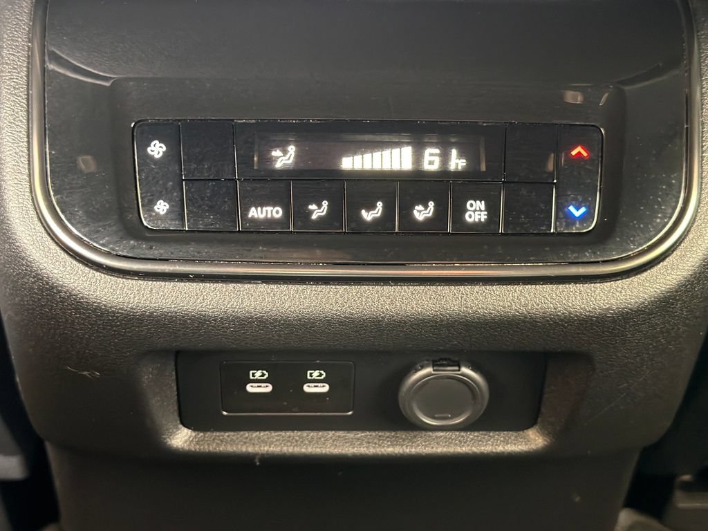 Used 2025 Nissan Armada PRO-4X AWD/4WD image 13