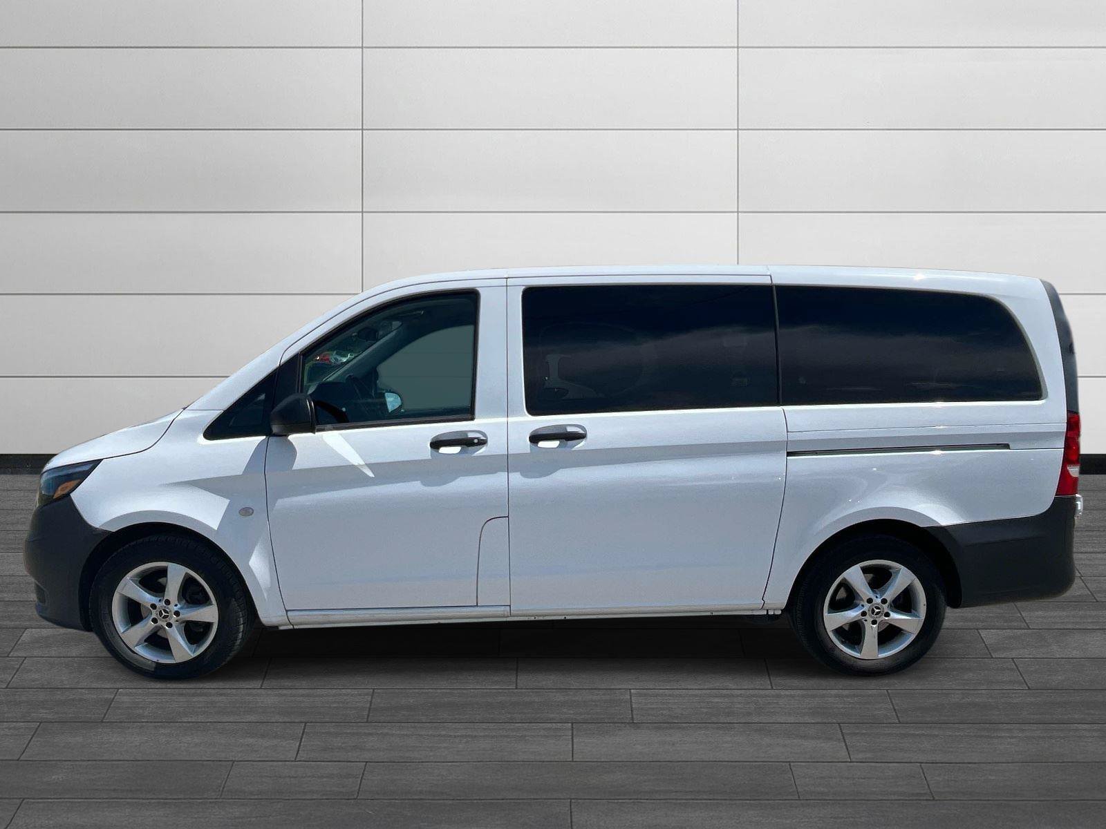Used 2023 Mercedes-Benz Metris Passenger image 5