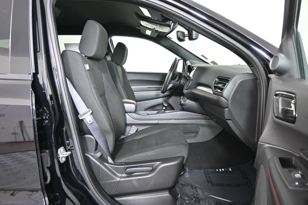 Used 2025 Dodge Durango GT AWD/4WD image 13