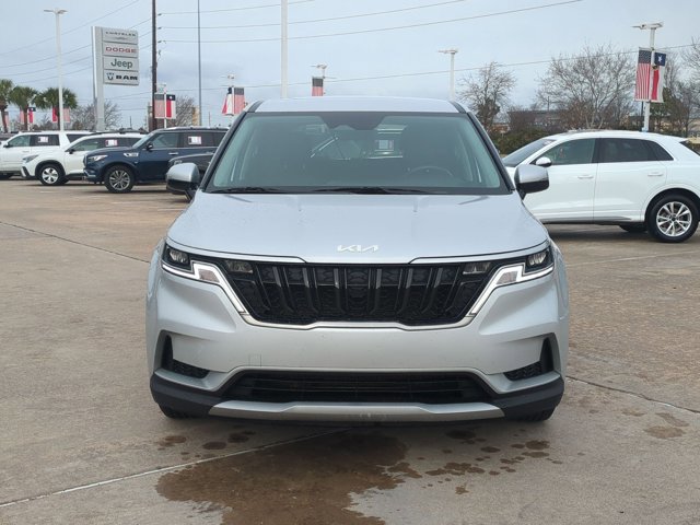 Used 2023 Kia Carnival LX video 2