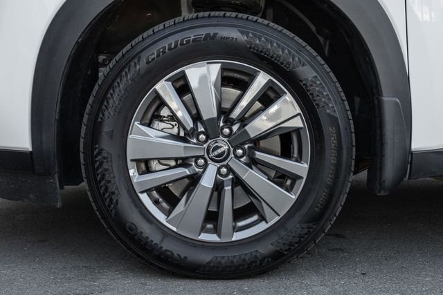 Used 2024 Nissan Pathfinder S image 14