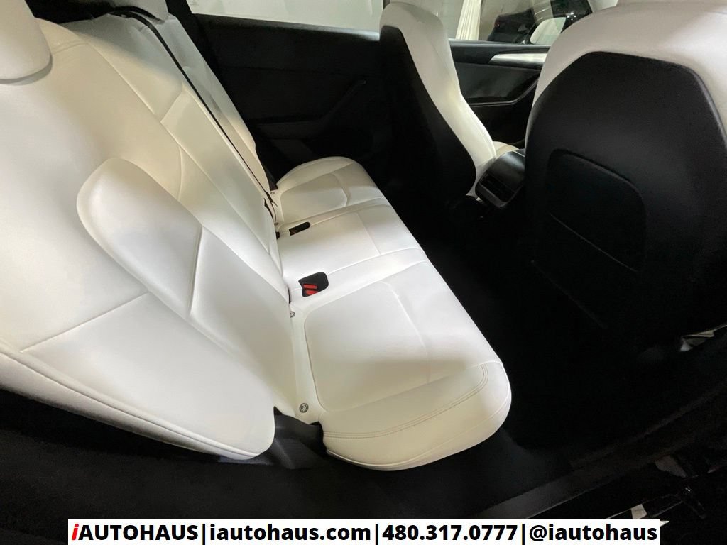 Used 2024 Tesla Model Y Long Range AWD/4WD image 17