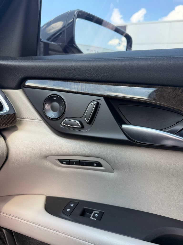 Used 2018 Cadillac CT6 Luxury AWD/4WD image 16