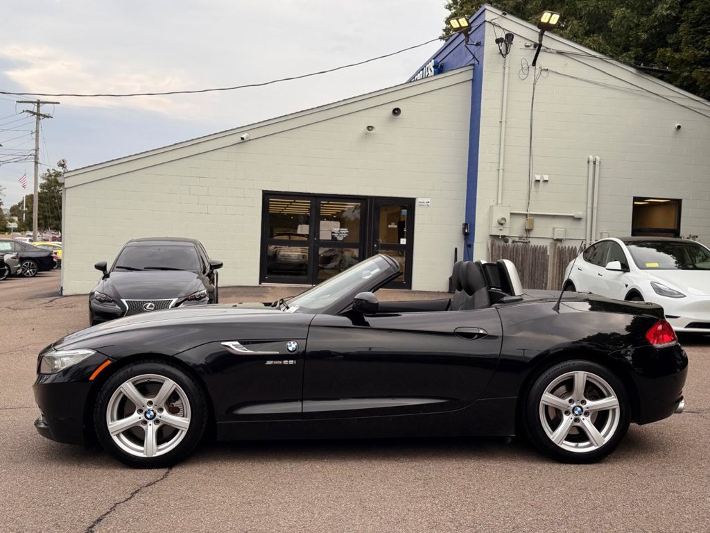 Used 2015 BMW Z4 sDrive28i RWD image 4