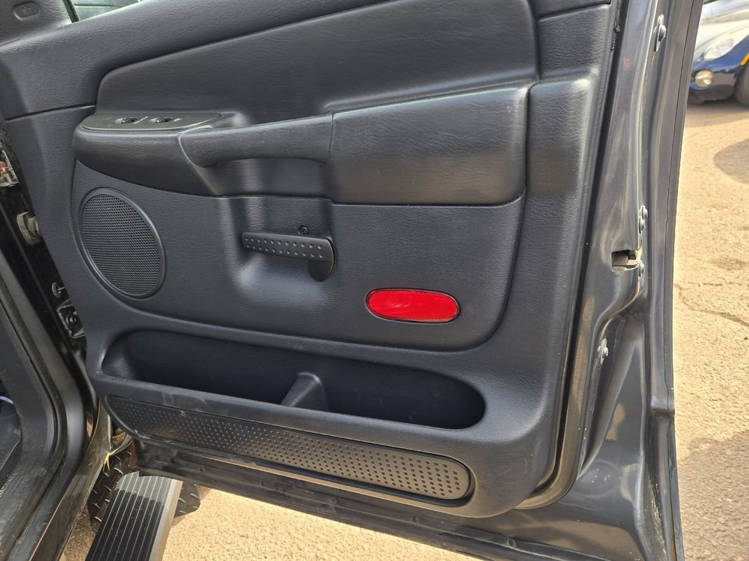Used 2003 Dodge Ram 2500 Truck SLT image 21