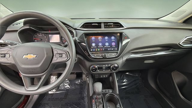 Used 2023 Chevrolet TrailBlazer LT w/ Convenience Package AWD/4WD image 11
