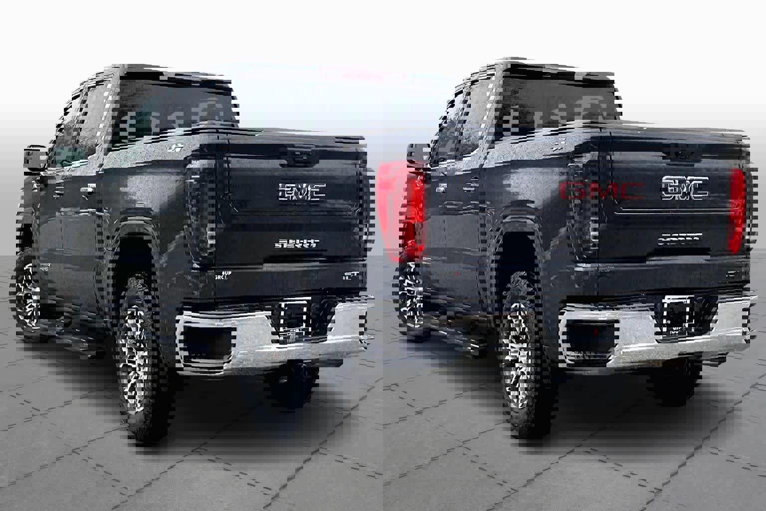 Used 2024 GMC Sierra 1500 SLT image 12