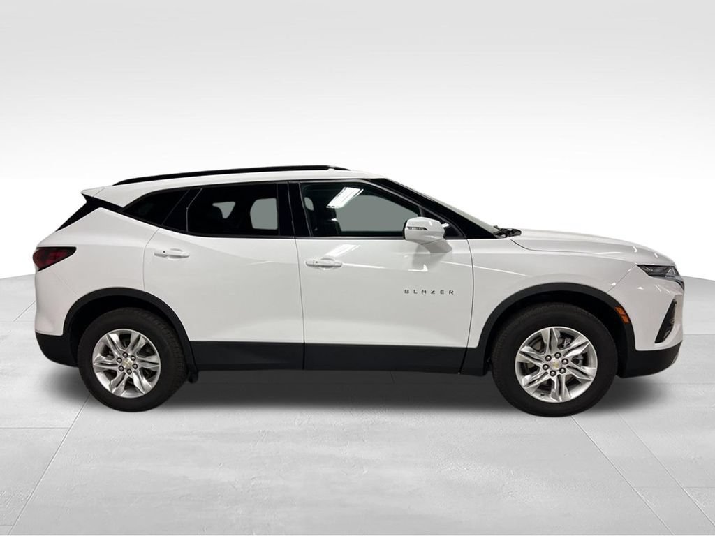 Certified 2022 Chevrolet Blazer LT AWD/4WD image 2