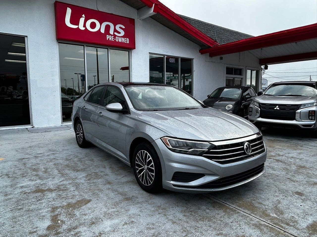 Used 2019 Volkswagen Jetta SE image 3