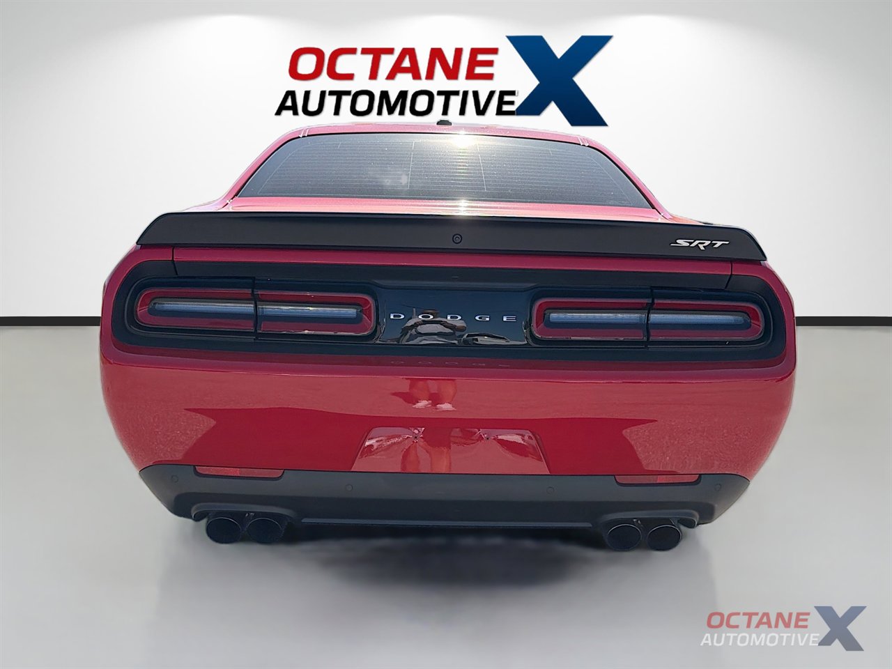Used 2016 Dodge Challenger SRT Hellcat image 6
