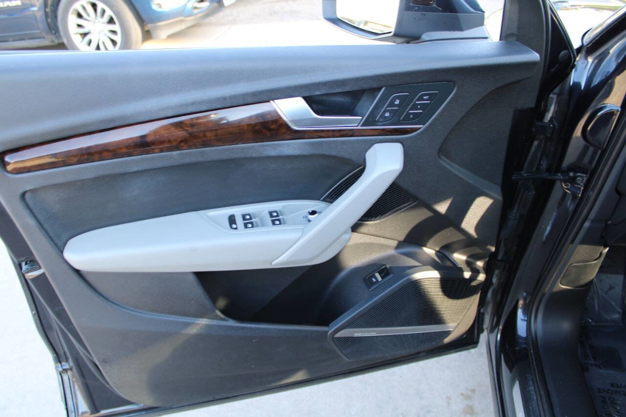 Used 2018 Audi Q5 2.0T Premium Plus w/ Premium Plus Package image 9