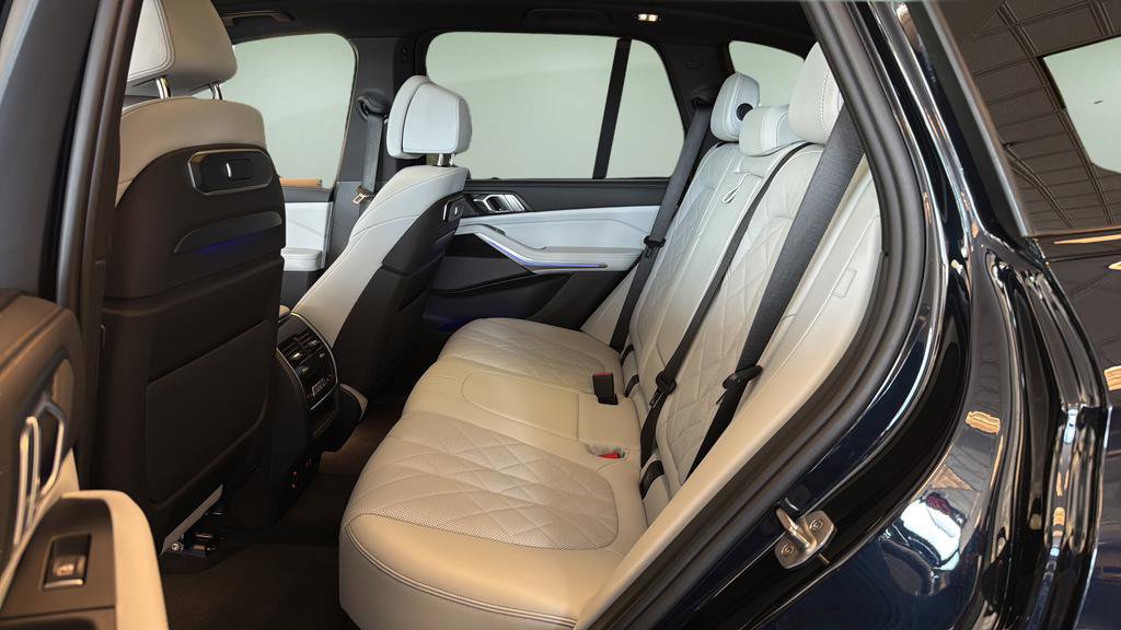 Used 2024 BMW X5 xDrive50e w/ Executive Package AWD/4WD image 12