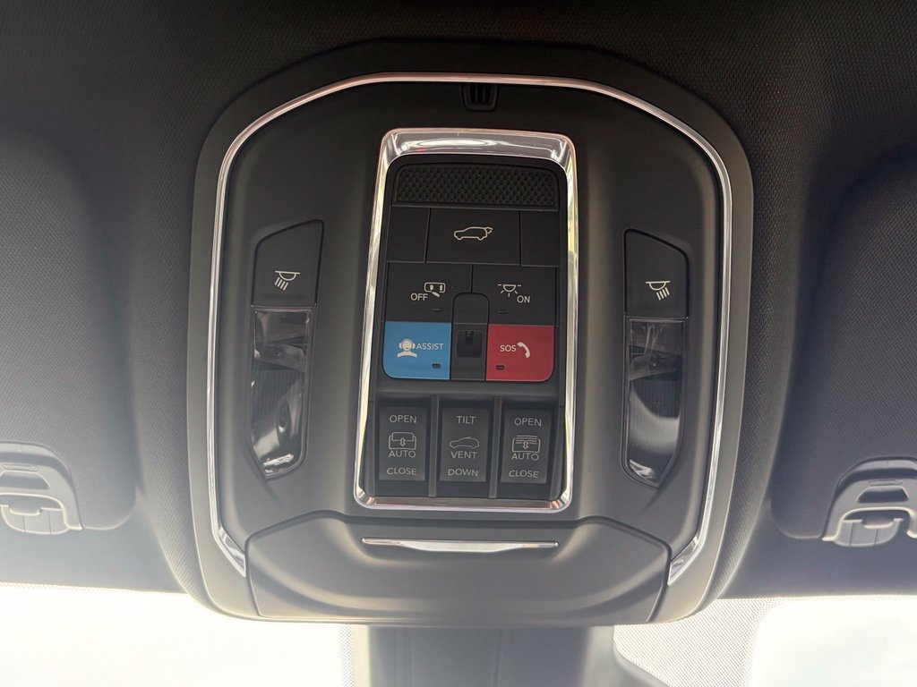 Used 2024 Jeep Wagoneer Series II AWD/4WD image 59