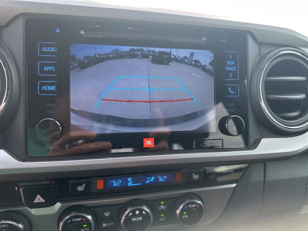 Used 2018 Toyota Tacoma Limited AWD/4WD image 10