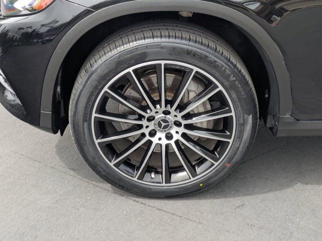 Used 2019 Mercedes-Benz GLC 300 4MATIC image 9