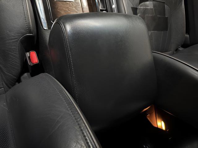 Used 2012 INFINITI QX56 4WD image 17