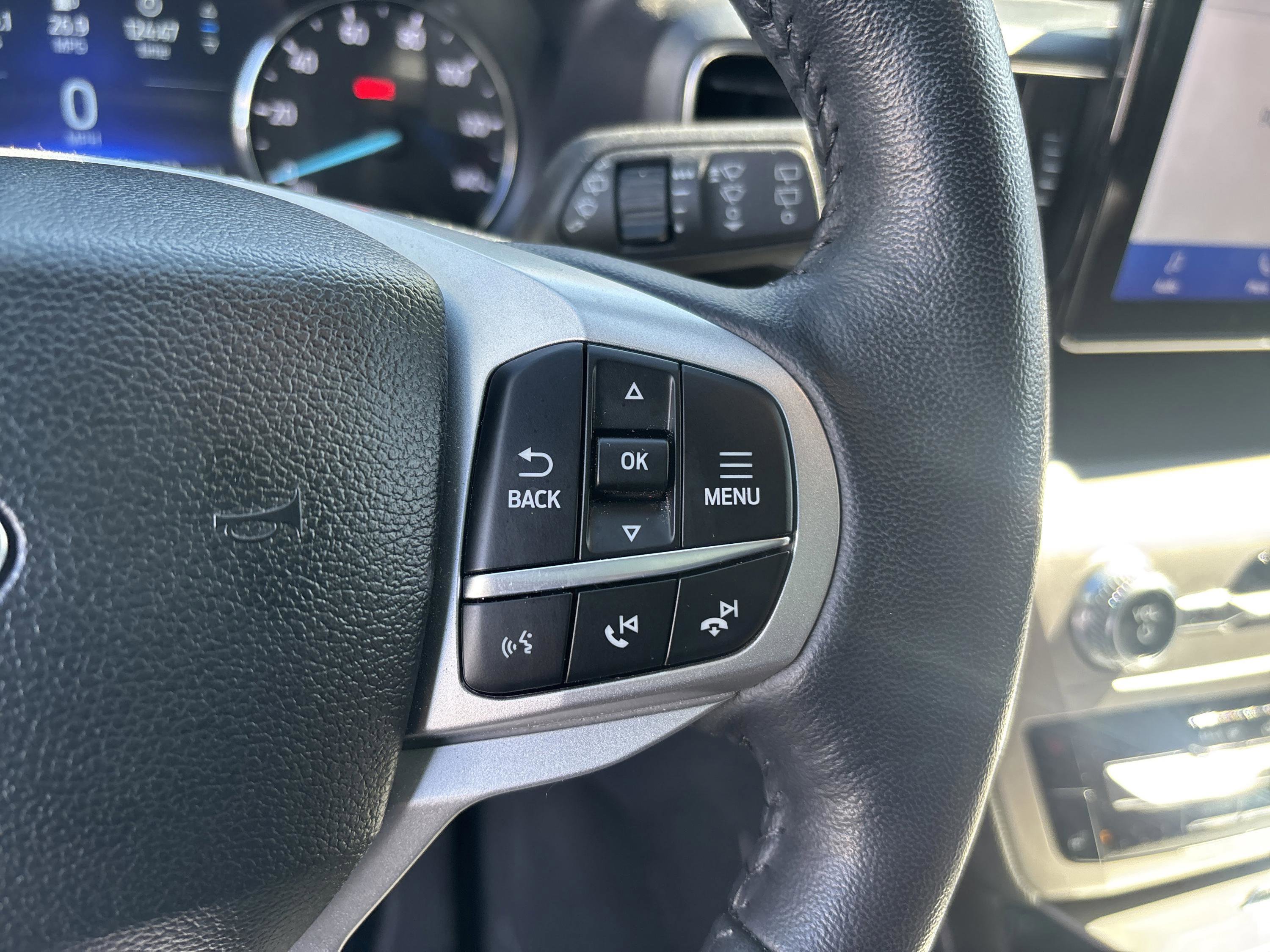 Used 2023 Ford Explorer XLT w/ Equipment Group 202A AWD/4WD image 18