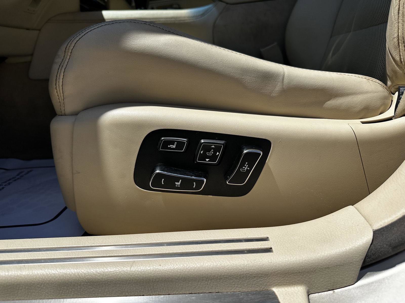 Used 2013 Lexus LS 460 w/ Comfort Pkg RWD image 8