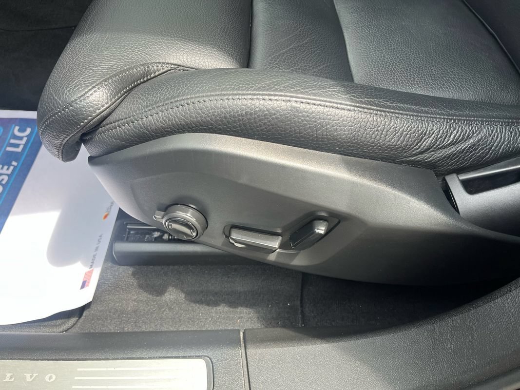 Used 2020 Volvo XC60 T6 Inscription AWD/4WD image 8