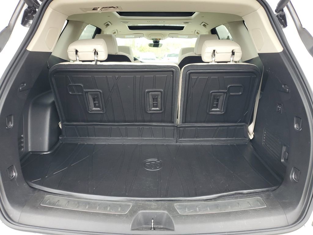 Used 2023 Buick Enclave Avenir w/ Avenir Technology Package AWD/4WD image 33