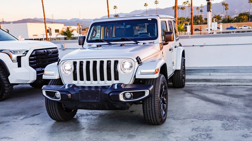 Used 2023 Jeep Wrangler Unlimited Sahara image 4