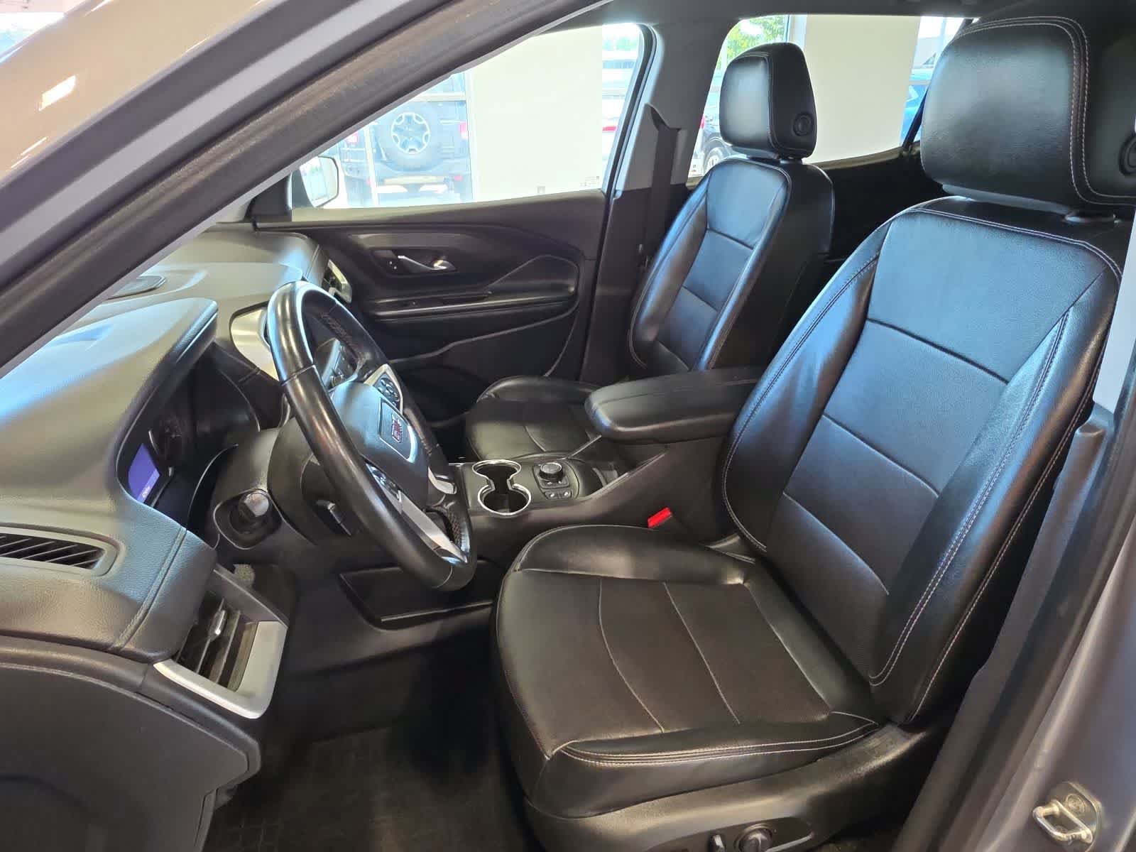Used 2023 GMC Terrain SLT w/ Infotainment Package II AWD/4WD image 14