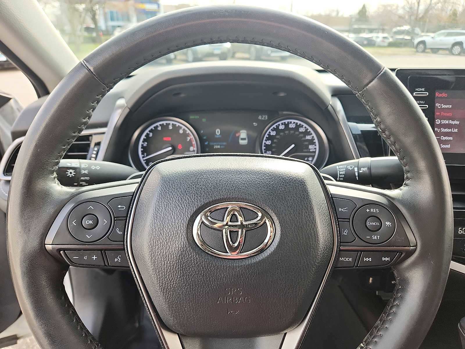 Used 2023 Toyota Camry SE w/ Cold Weather Package image 18