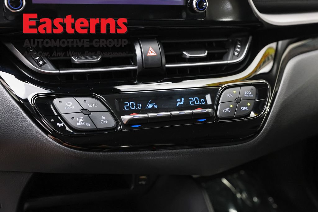 Used 2022 Toyota C-HR Limited FWD image 18