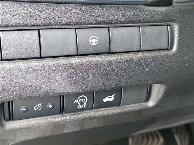 Used 2023 Nissan Rogue SV w/ SV Premium B Package FWD image 12
