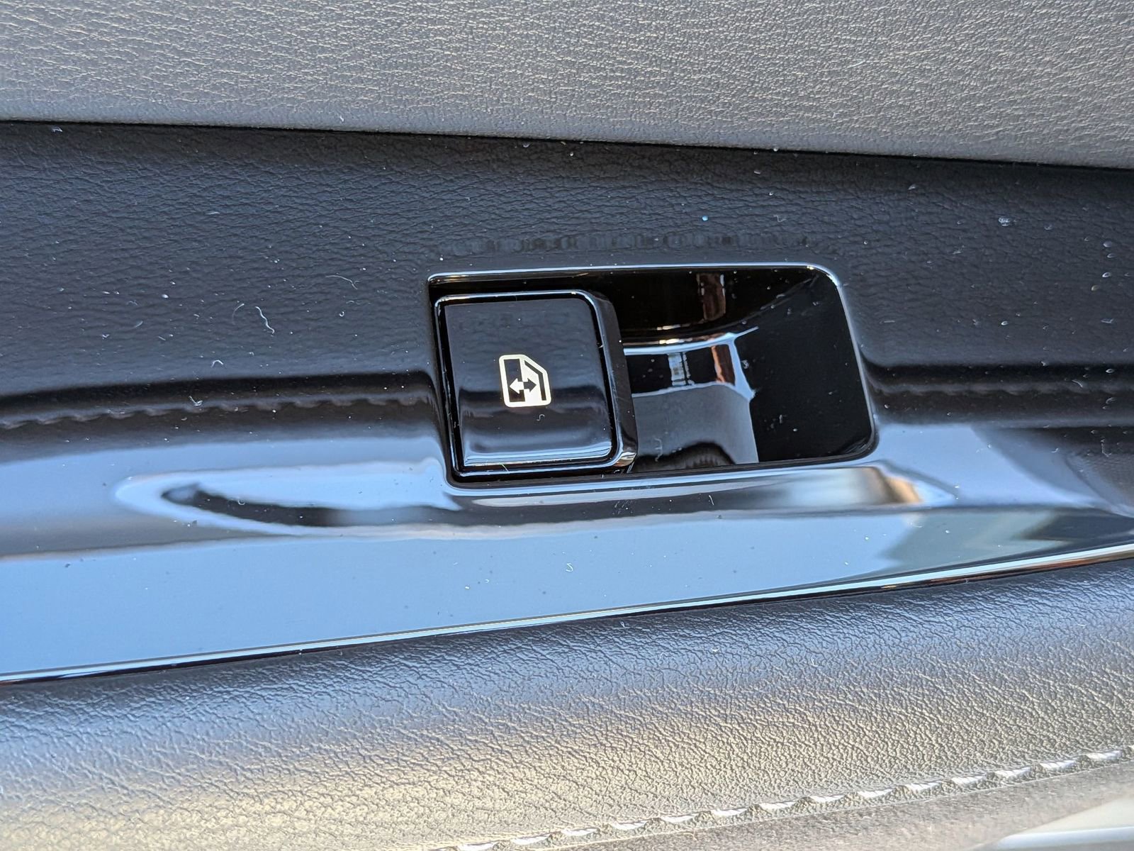 New 2026 INFINITI QX80 Luxe w/ Cargo Package image 28