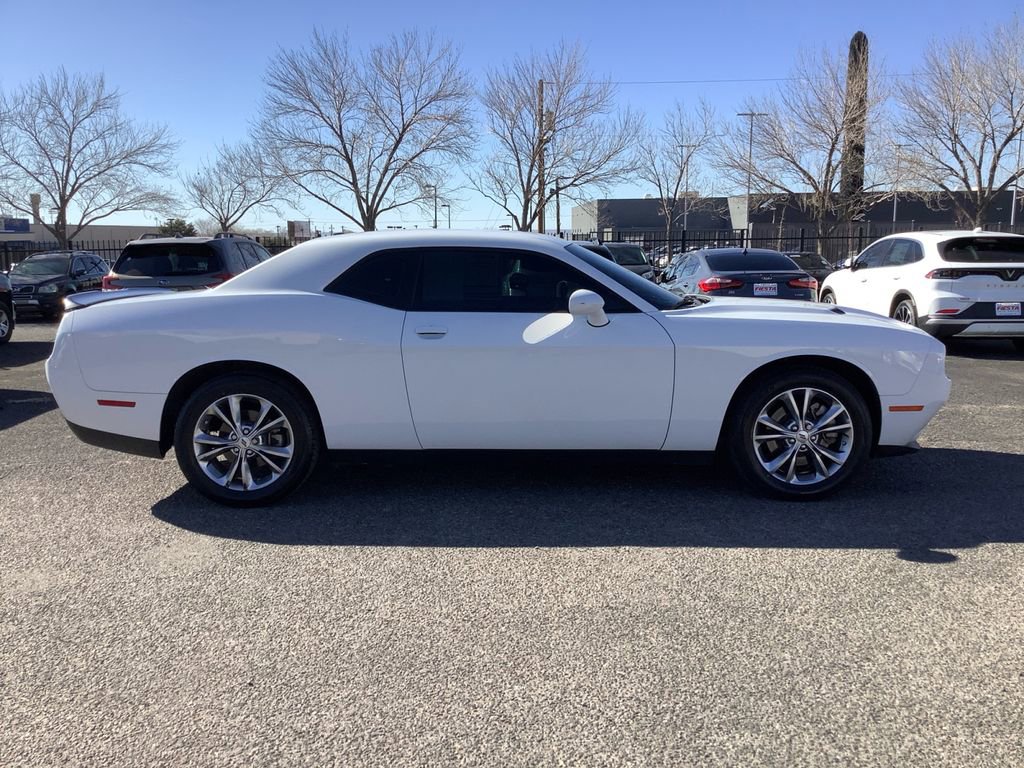 Used 2023 Dodge Challenger SXT w/ Cold Weather Group image 28