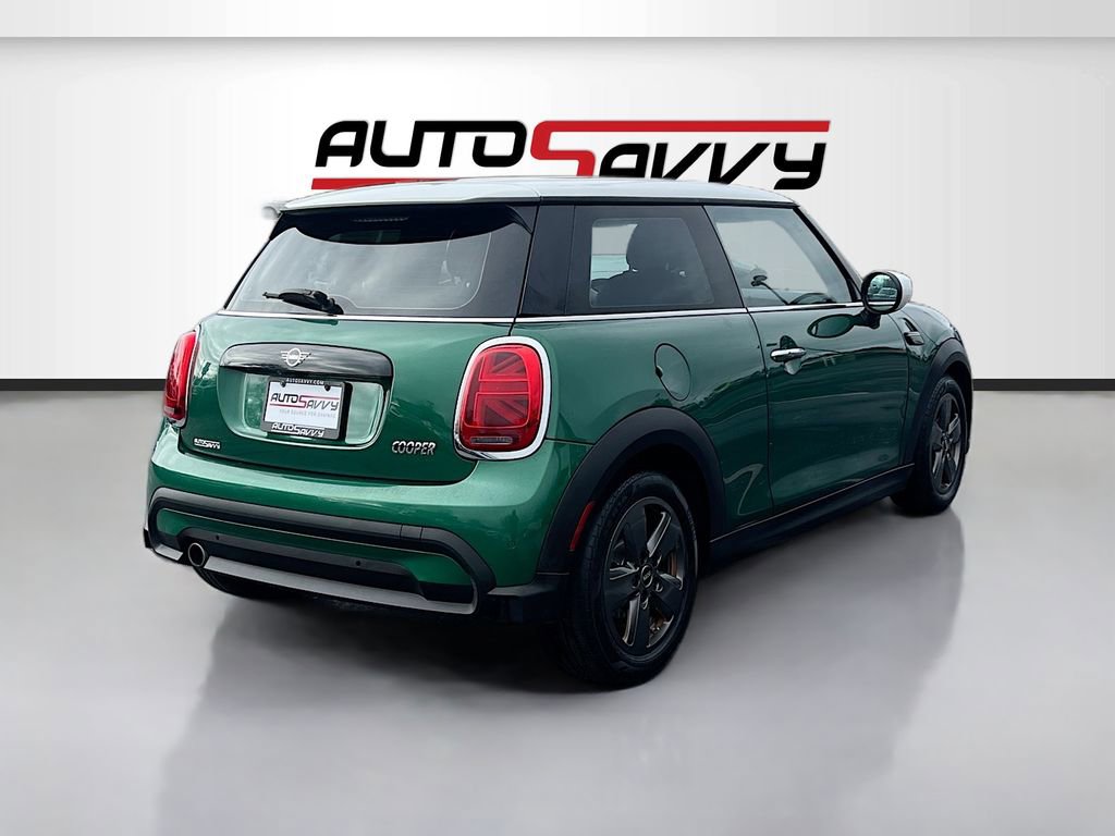 Used 2023 MINI Cooper 2-Door Hardtop image 7