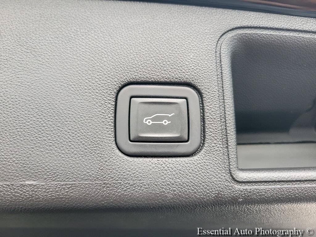 Certified 2023 GMC Terrain SLT w/ LPO, Floor Liner Package FWD image 24