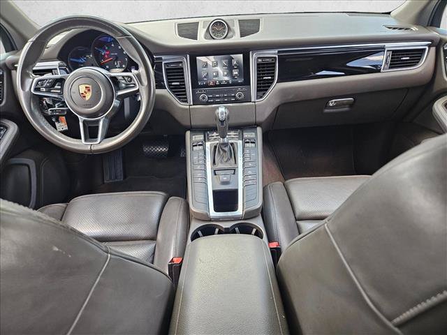 Used 2017 Porsche Macan AWD/4WD image 17