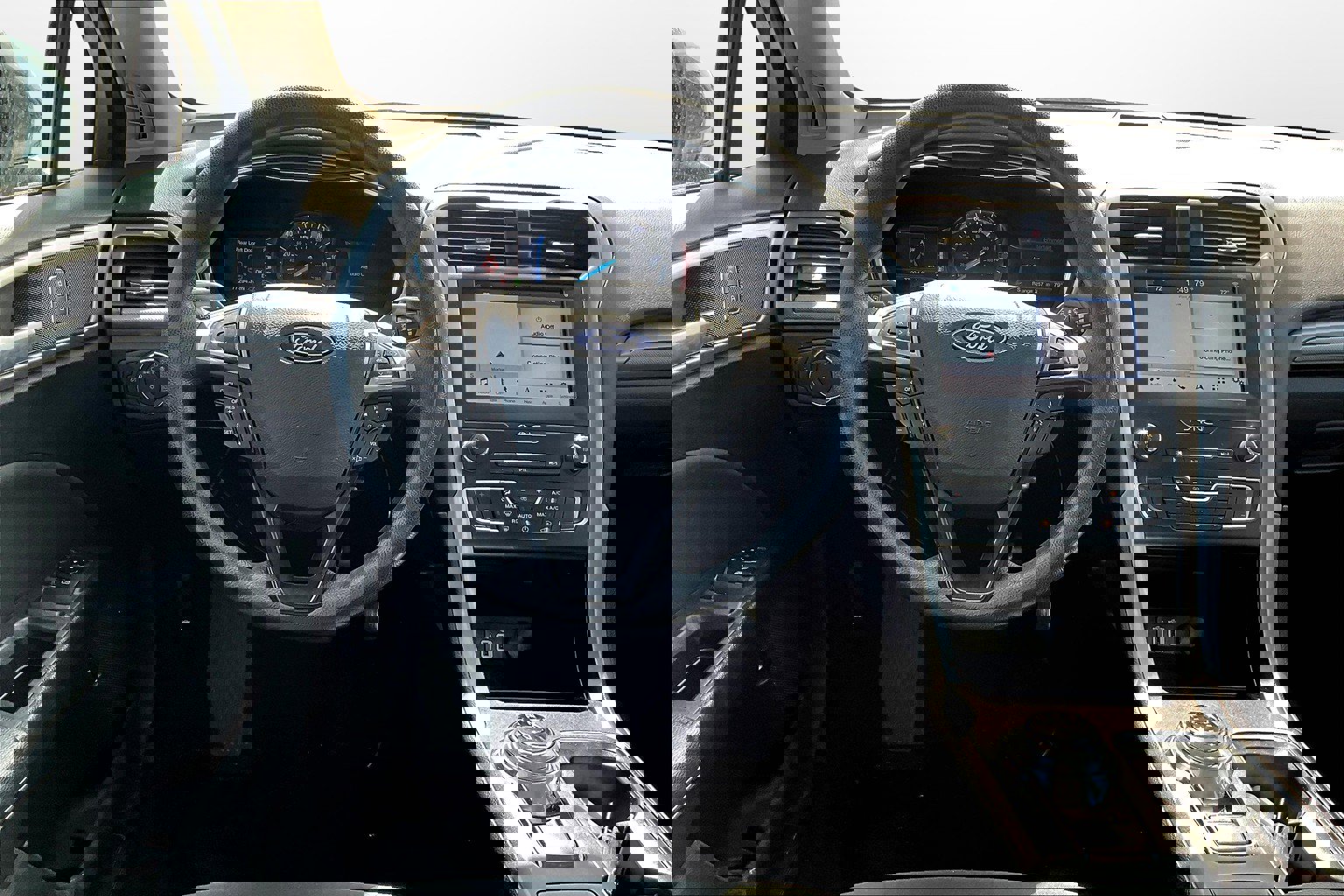 Used 2019 Ford Fusion SE image 5